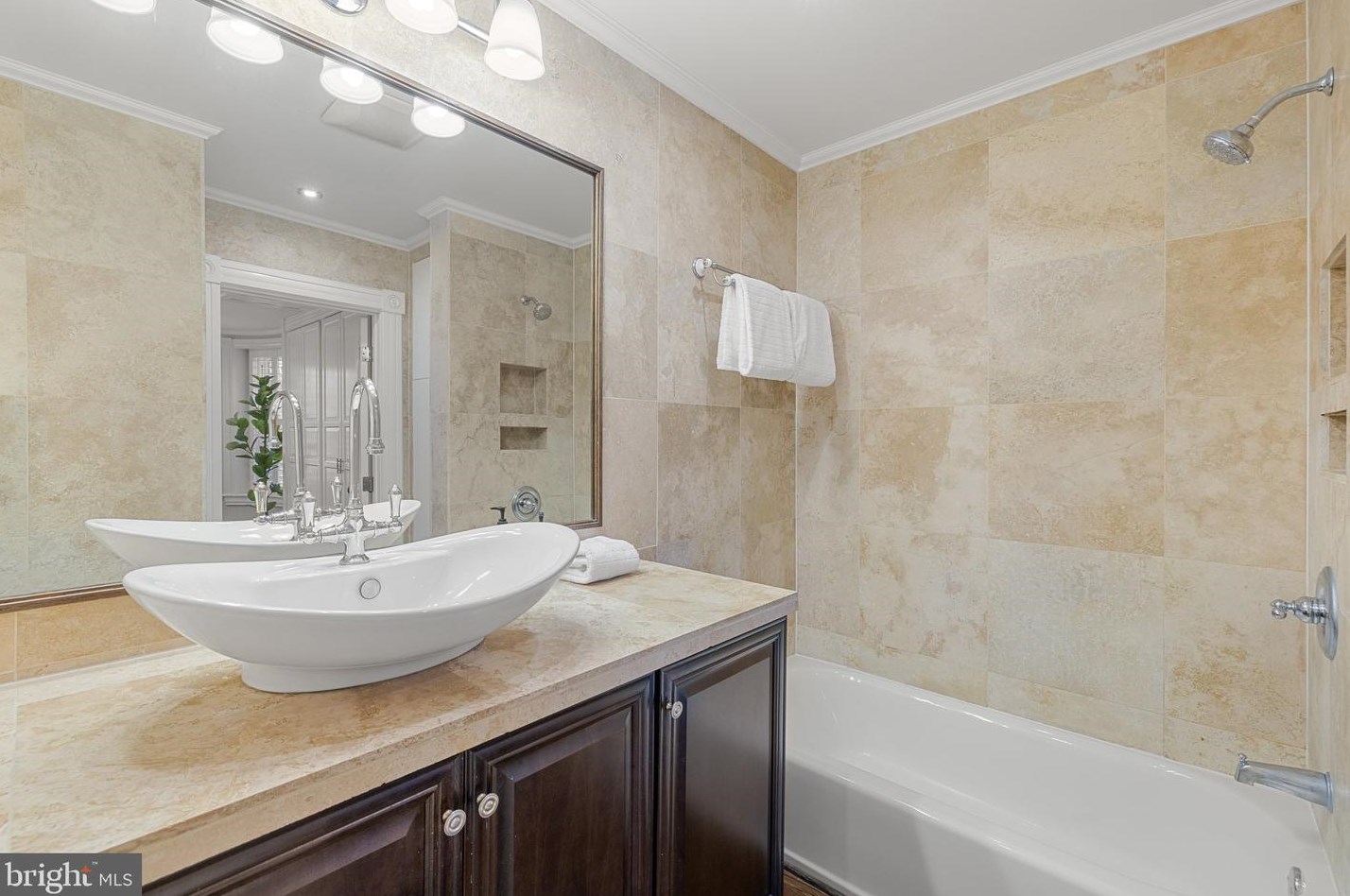 250 9th St, Washington DC  20002-6110 exterior