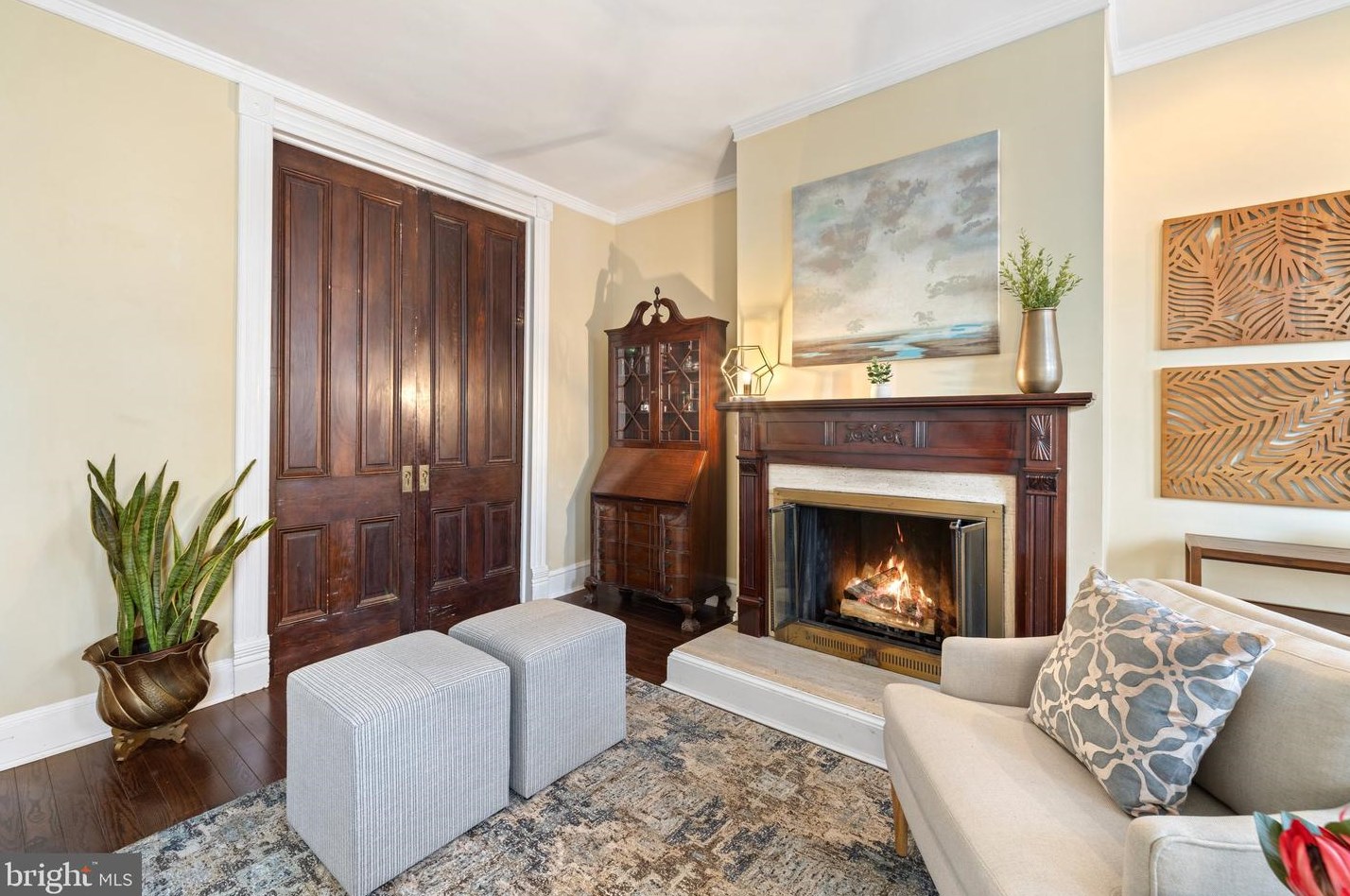 250 9th St, Washington DC  20002-6110 exterior