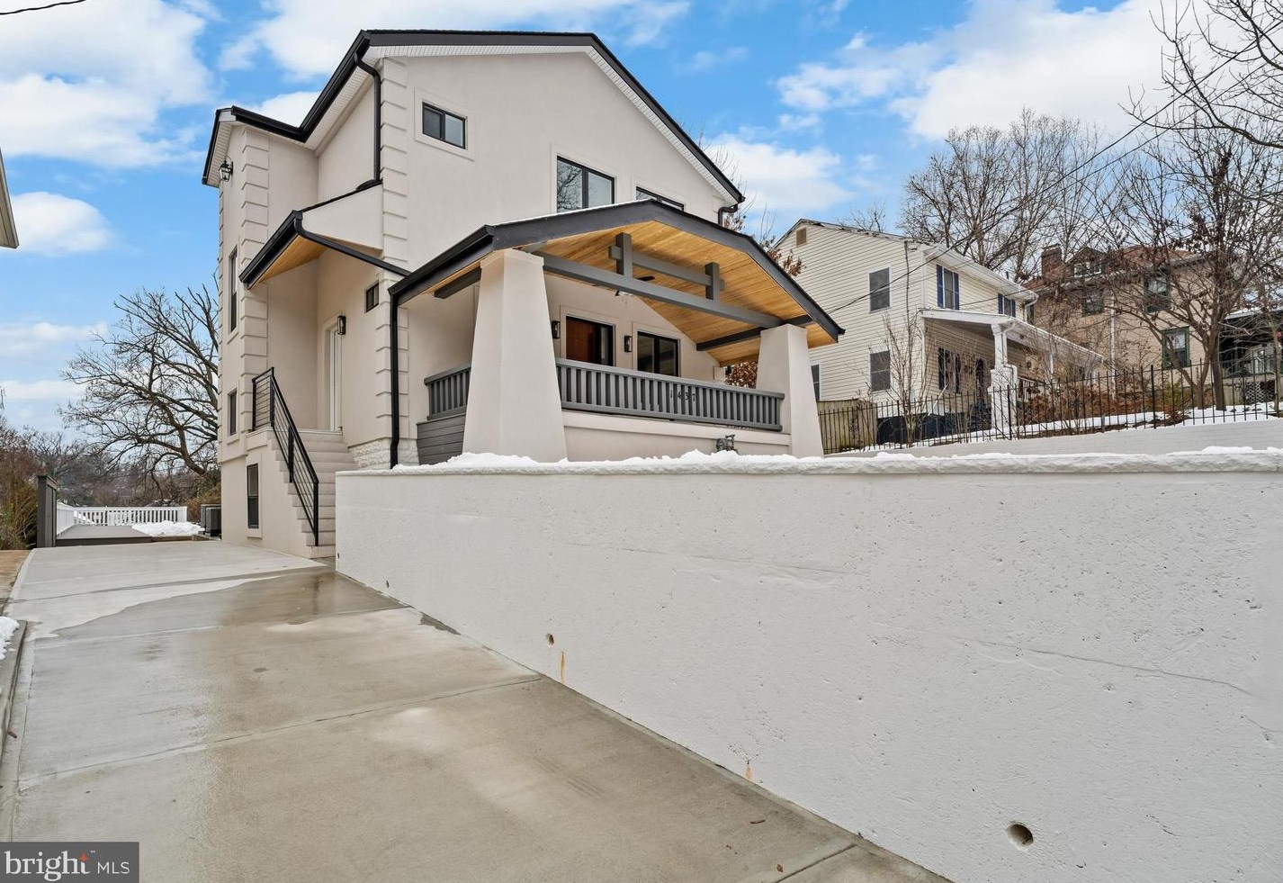 1437 Lawrence St, Washington DC 20017-2911 exterior