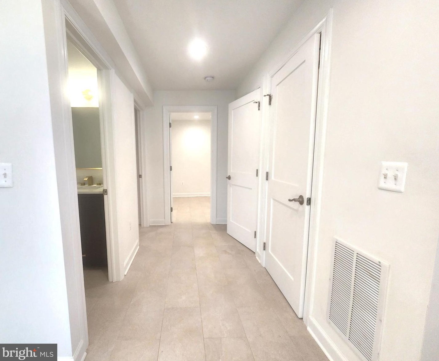 1437 Lawrence St, Washington DC 20017-2911 exterior