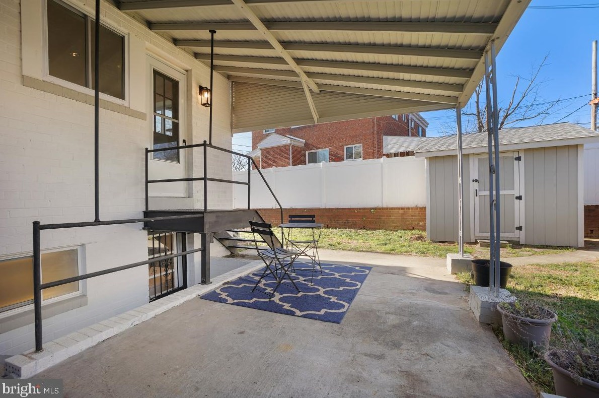 5125 Chillum Pl, Washington DC  20011-6415 exterior