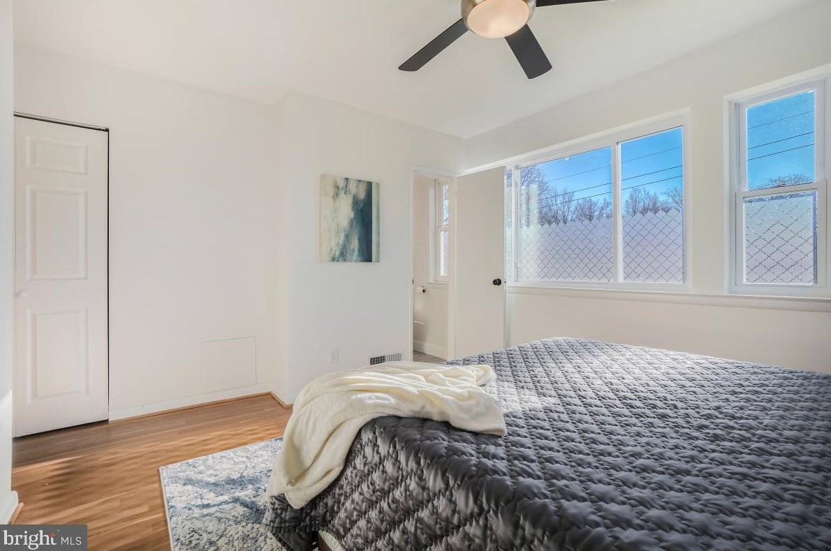 5125 Chillum Pl, Washington DC  20011-6415 exterior