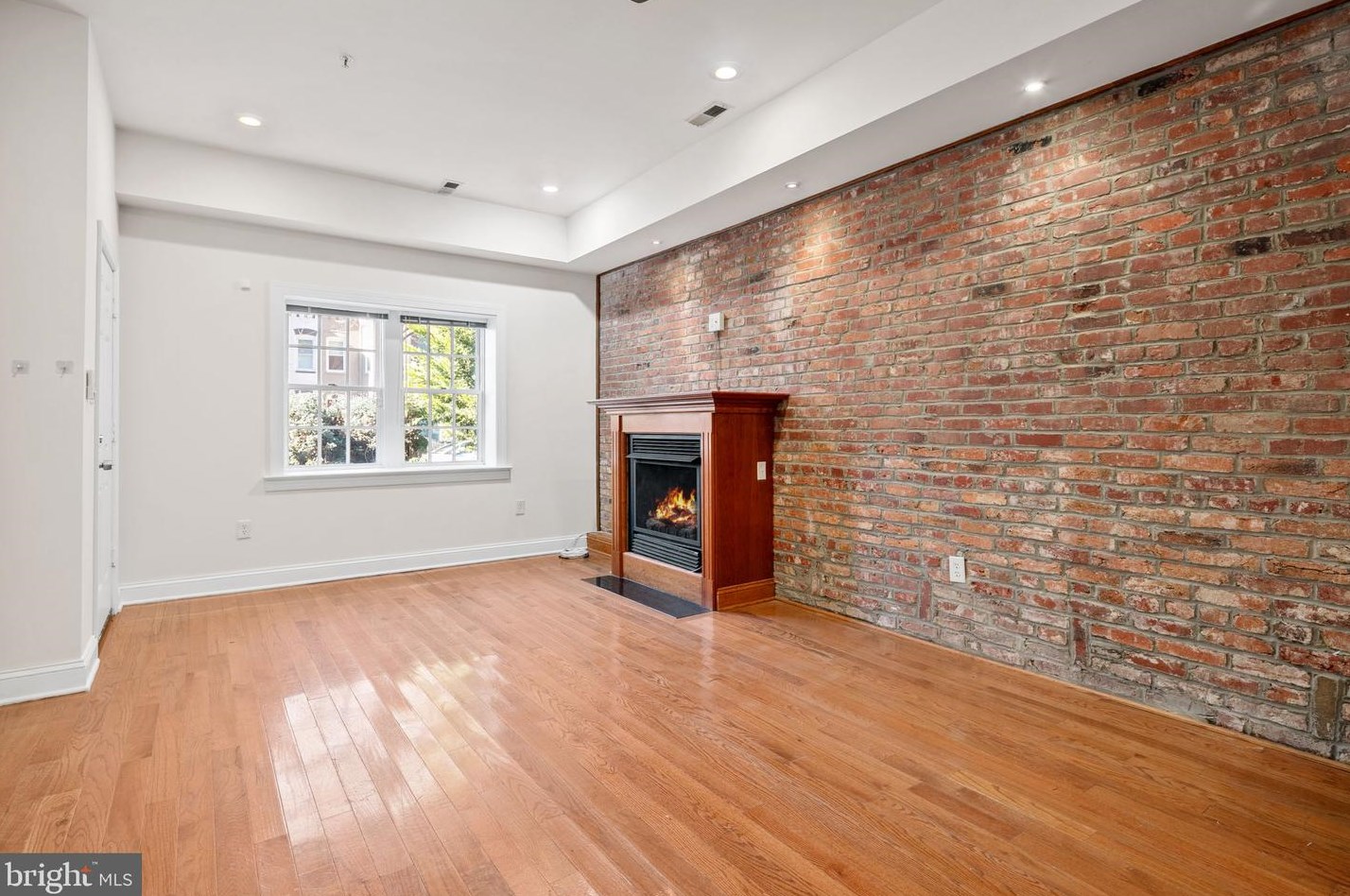 1807 8 St, Washington DC 20001-3185 exterior