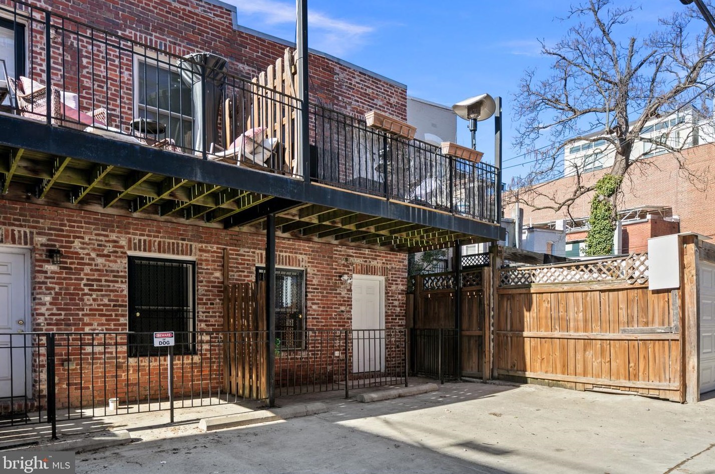 1807 8 St, Washington DC 20001-3185 exterior