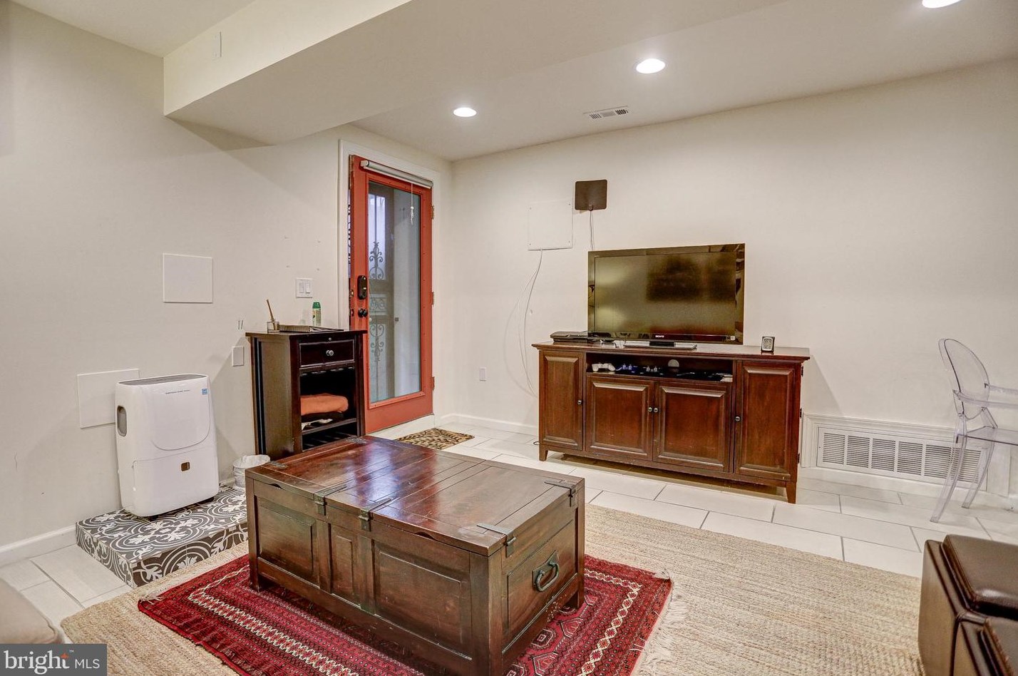 421 11 St, Washington DC 20002-6121 exterior