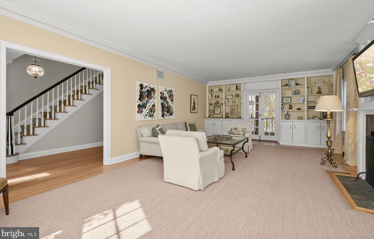 2837 Chesapeake St Nw, Washington, DC 20008