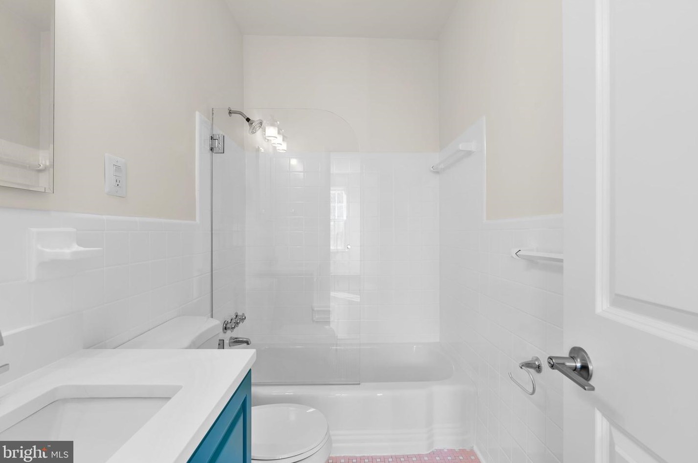 114 Duddington Pl, Washington DC  20003-2609 exterior