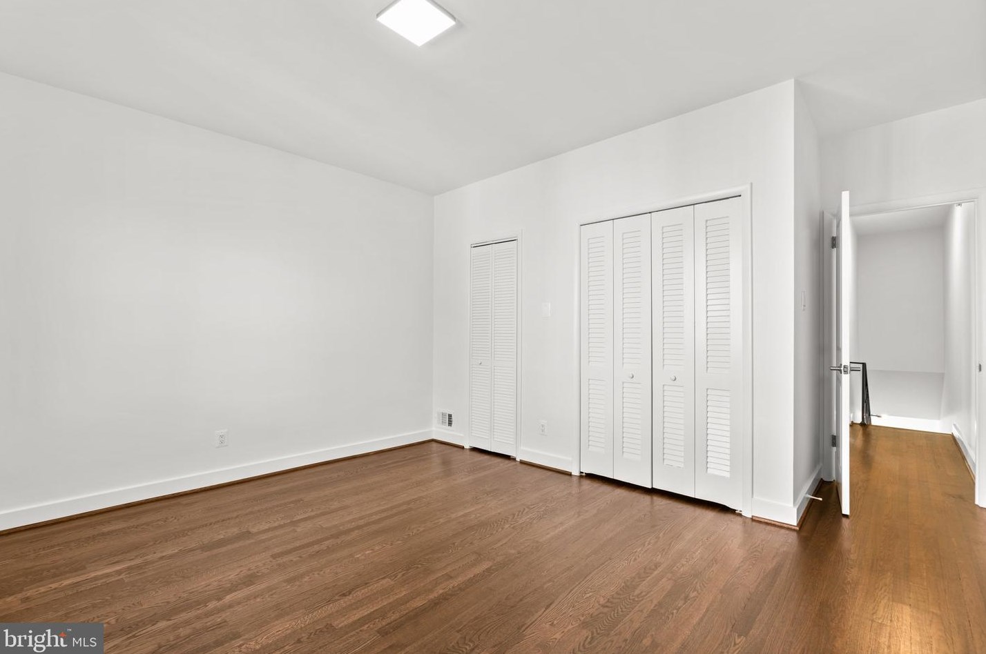 114 Duddington Pl, Washington DC  20003-2609 exterior