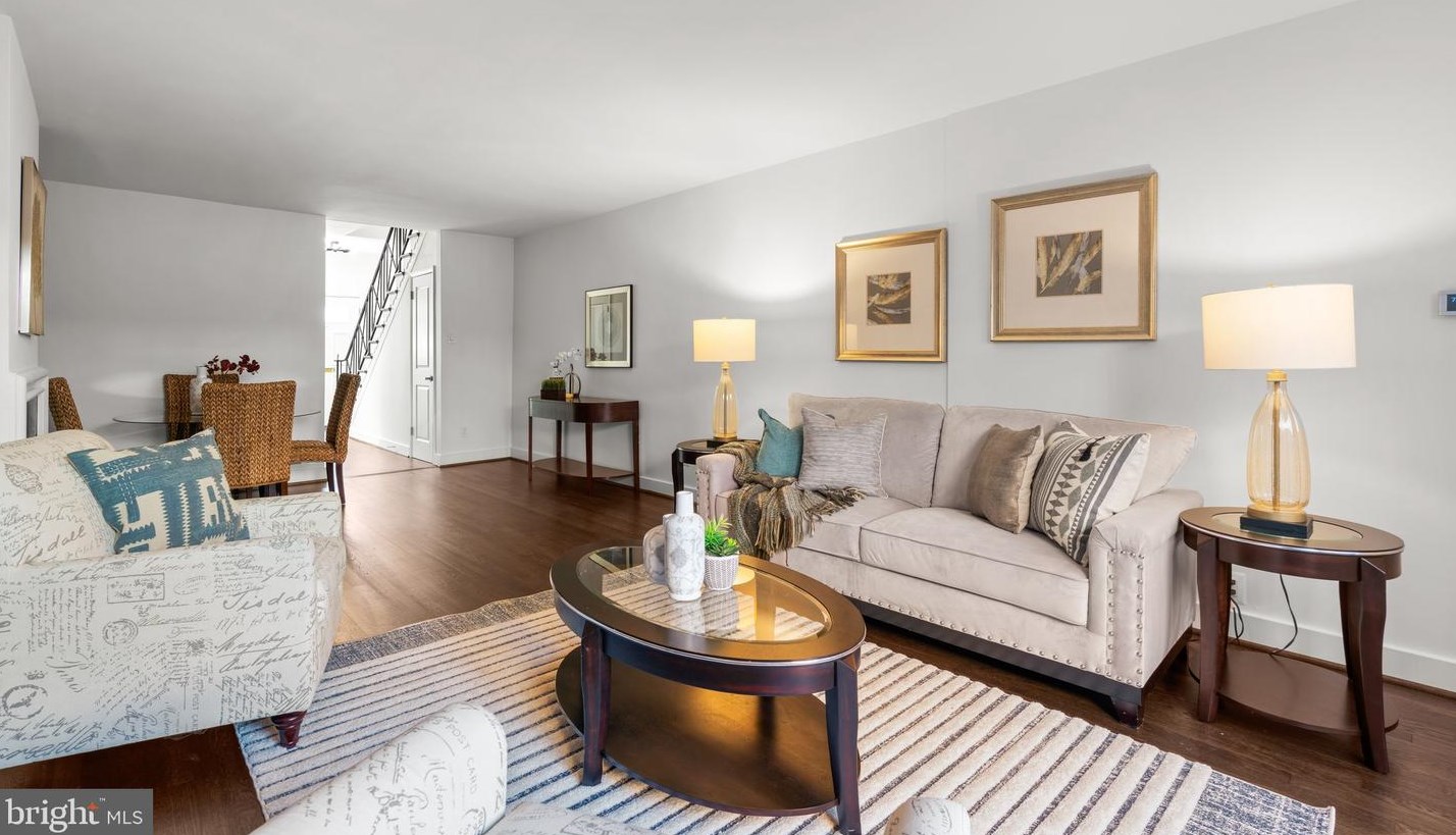 114 Duddington Pl, Washington DC  20003-2609 exterior