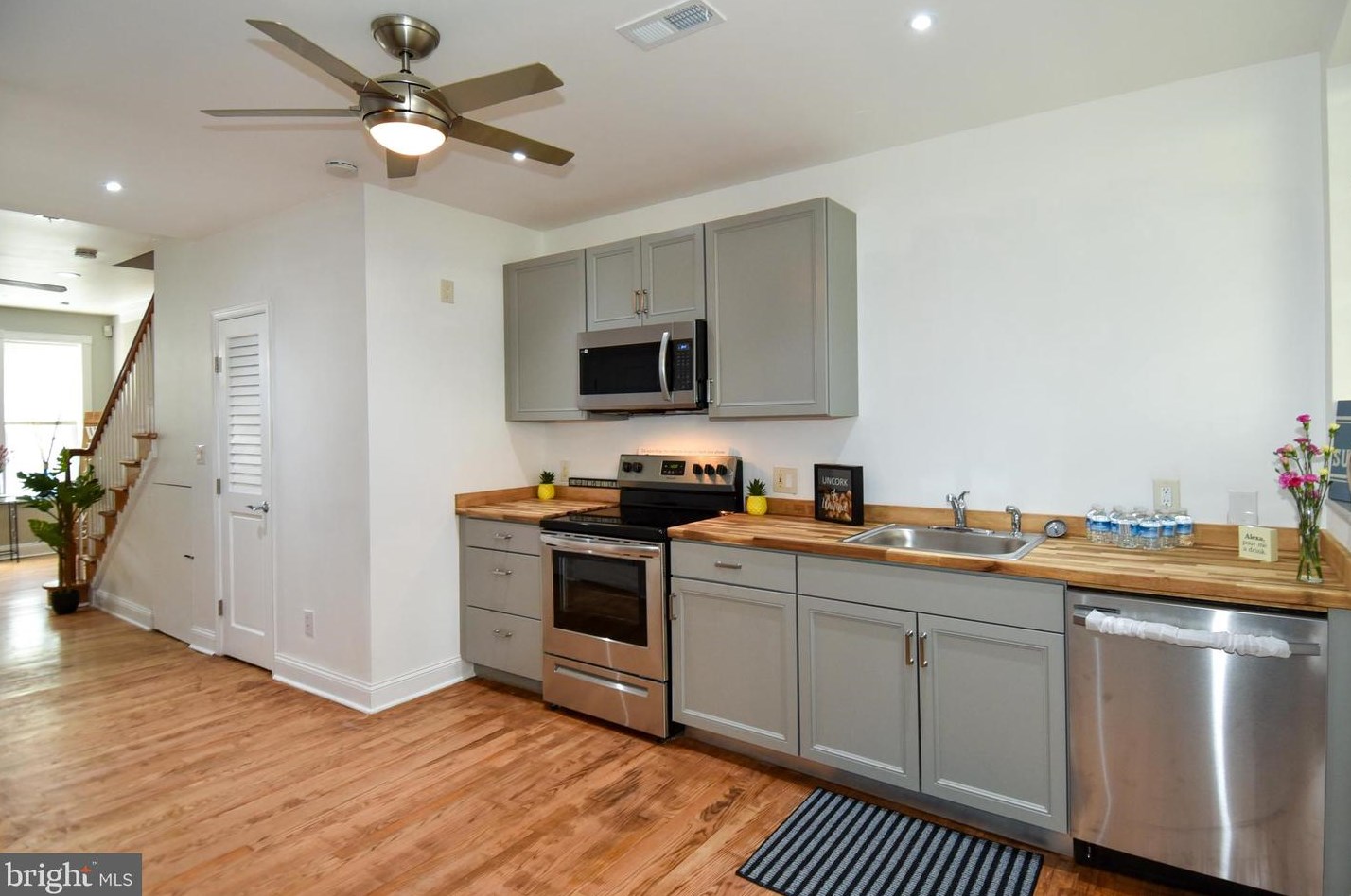 919 5th St Se, Washington, DC 20003