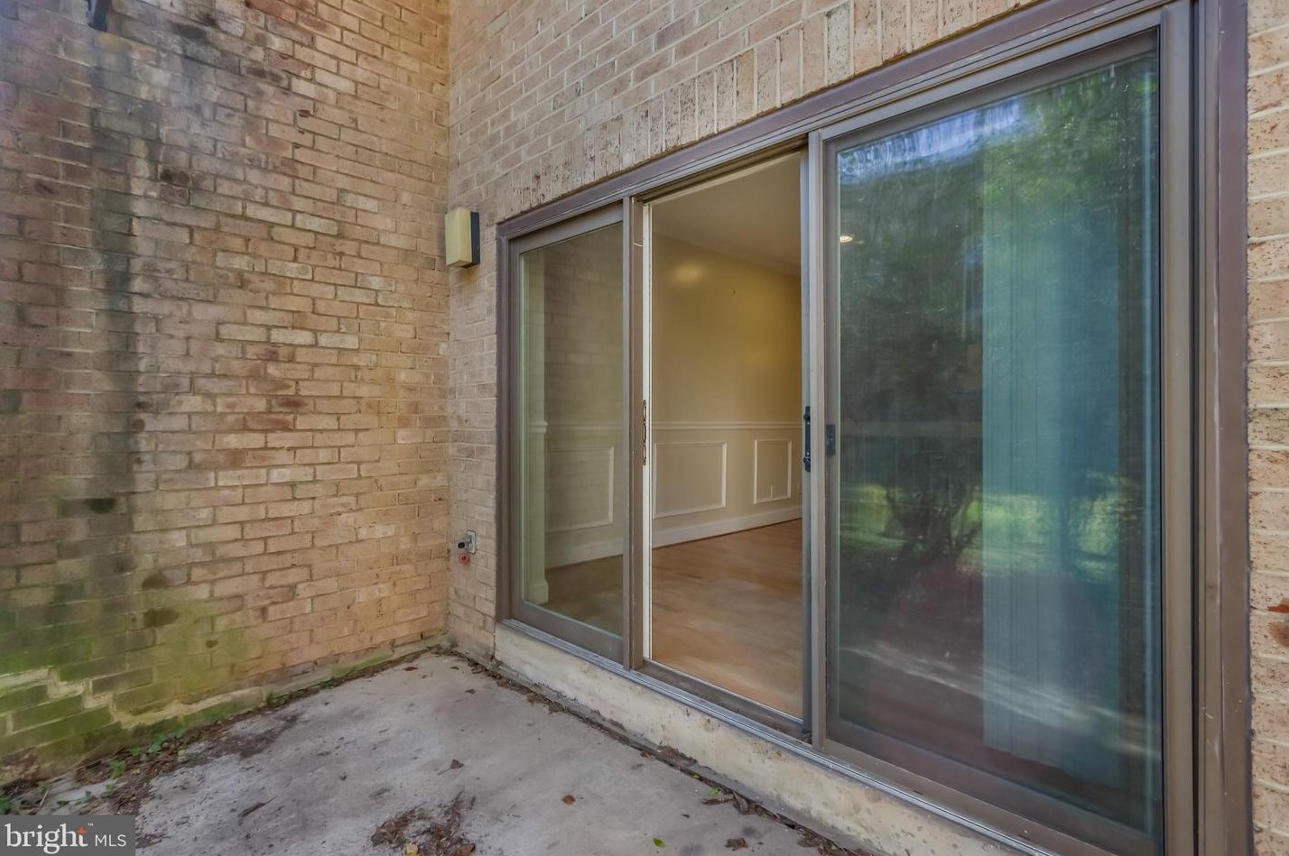 3111 Hawthorne Dr, Washington DC 20017-1040 exterior