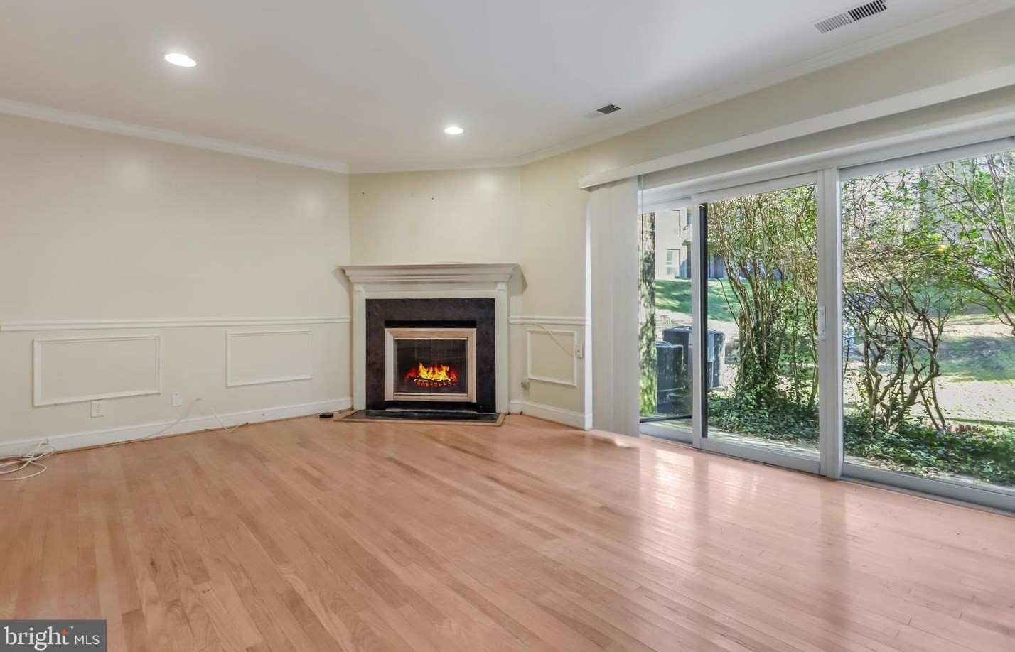 3111 Hawthorne Dr, Washington DC 20017-1040 exterior