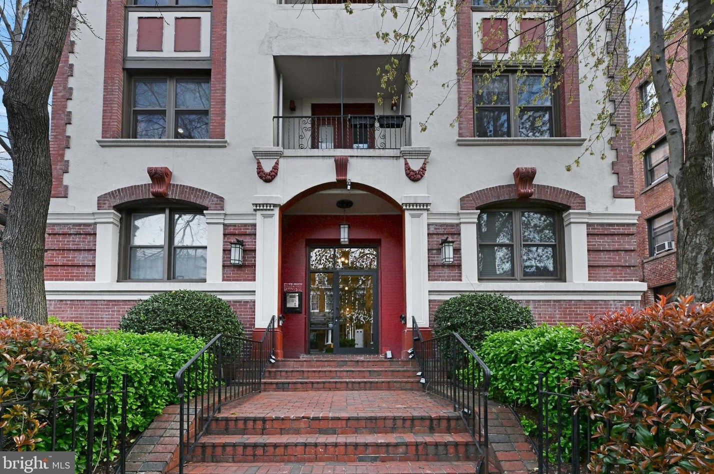 1495 Newton St, Washington DC  20010-3010 exterior
