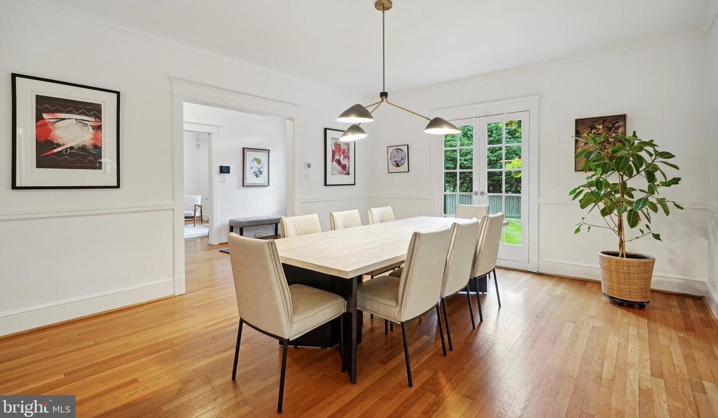 3203 Cleveland Ave, Washington DC 20008-3401 exterior