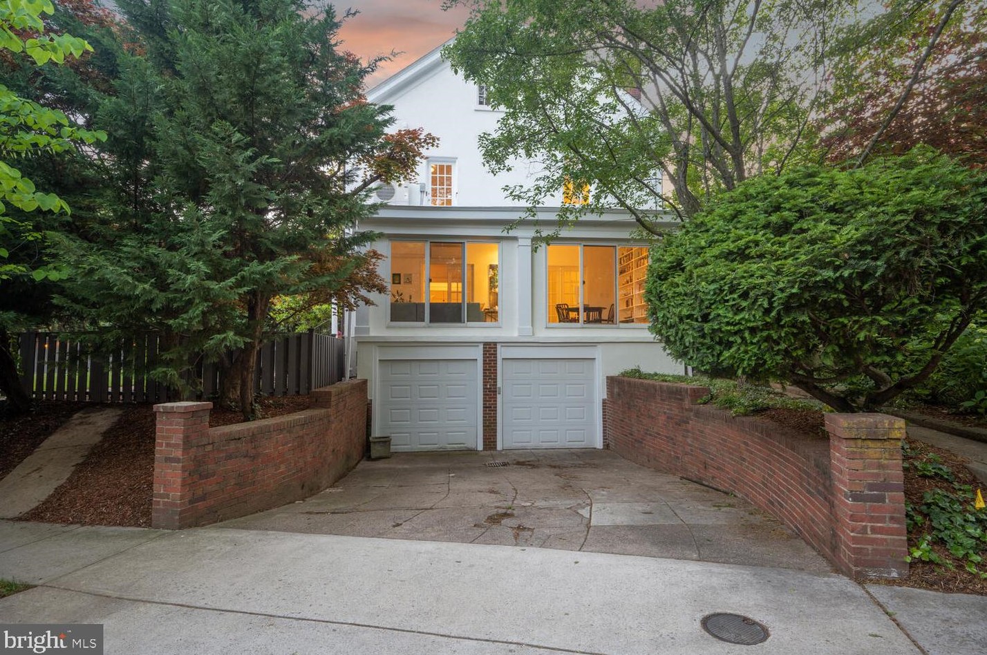 3203 Cleveland Ave, Washington DC 20008-3401 exterior