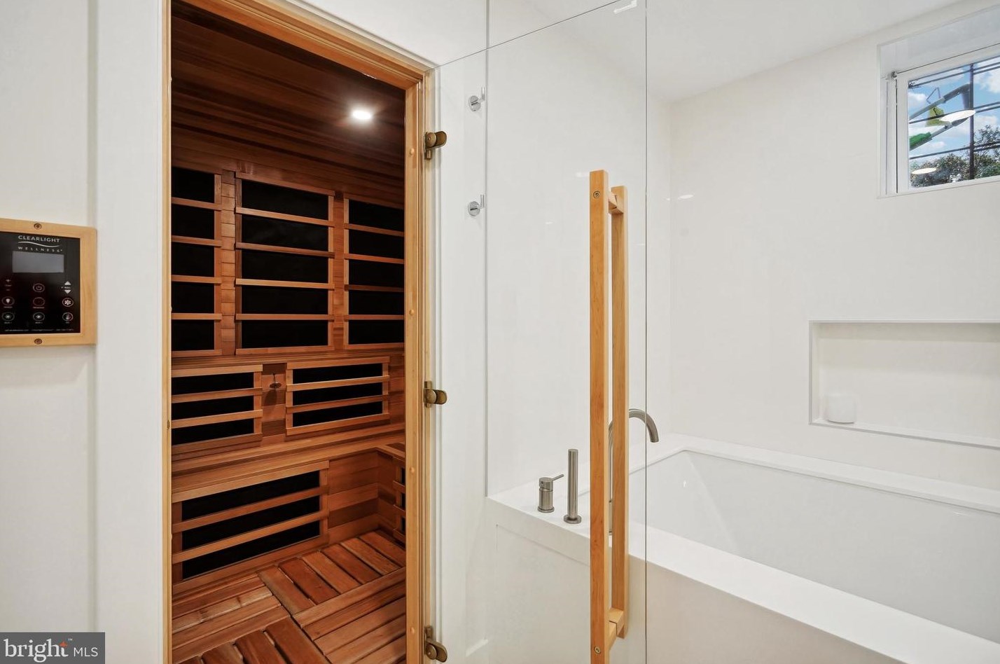 3203 Cleveland Ave, Washington DC 20008-3401 exterior