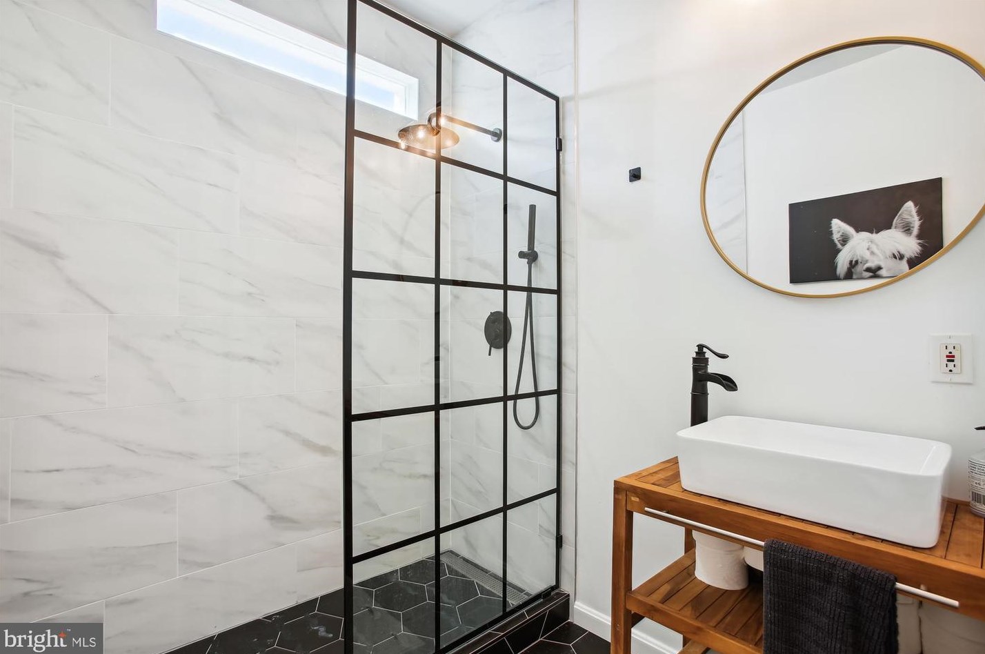 3005 11th St, Washington DC  20001-3905 exterior