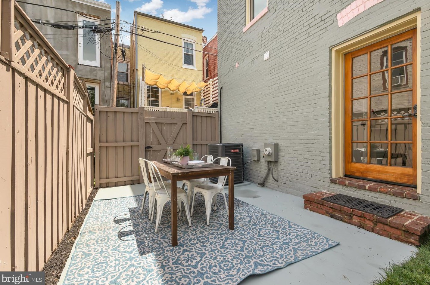 631 Pickford Pl, Washington DC 20002-5333 exterior