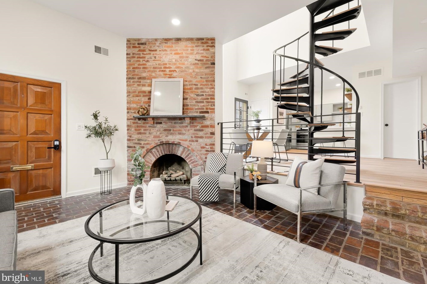 631 Pickford Pl, Washington DC 20002-5333 exterior