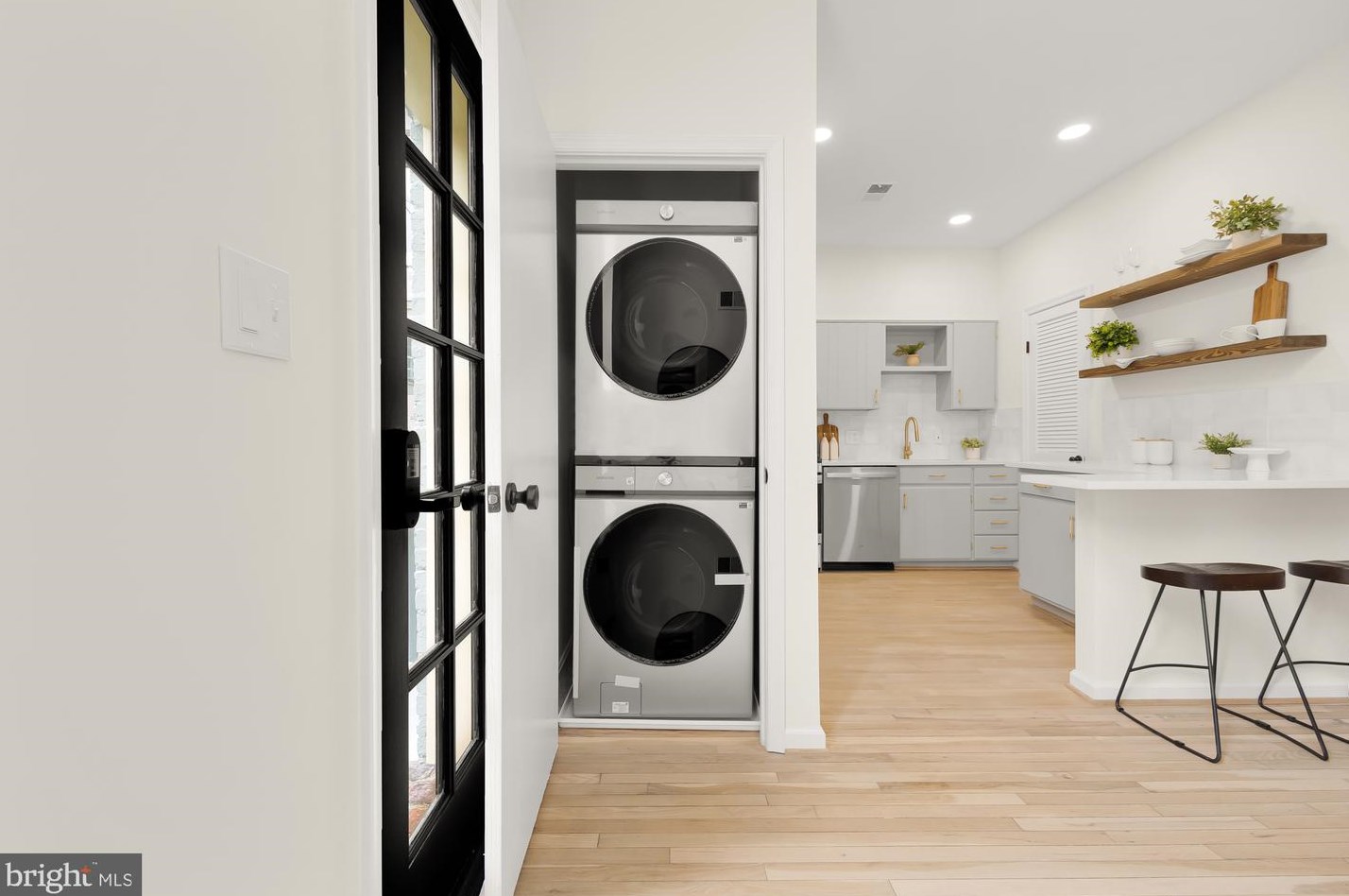 631 Pickford Pl, Washington DC 20002-5333 exterior