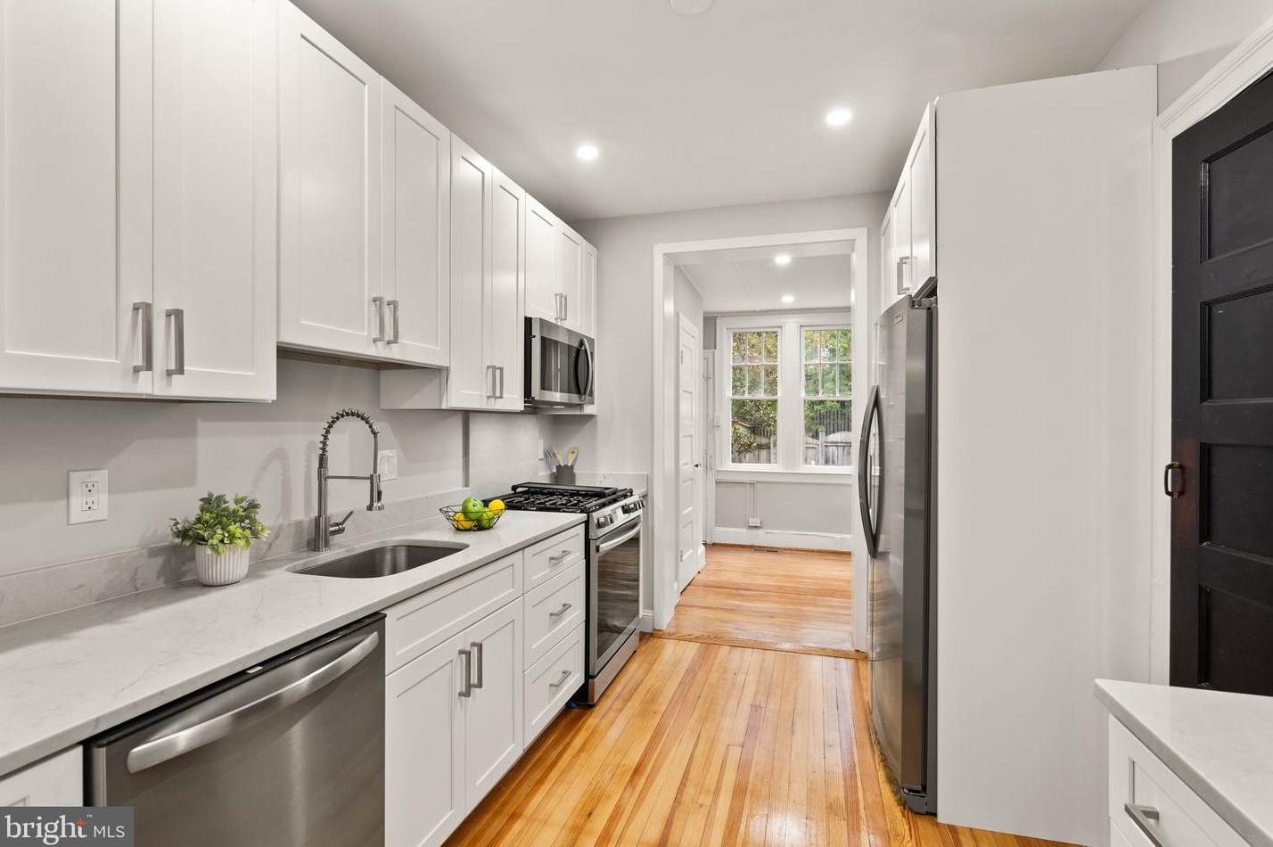 1819 Irving St, Washington DC  20018-2427 exterior