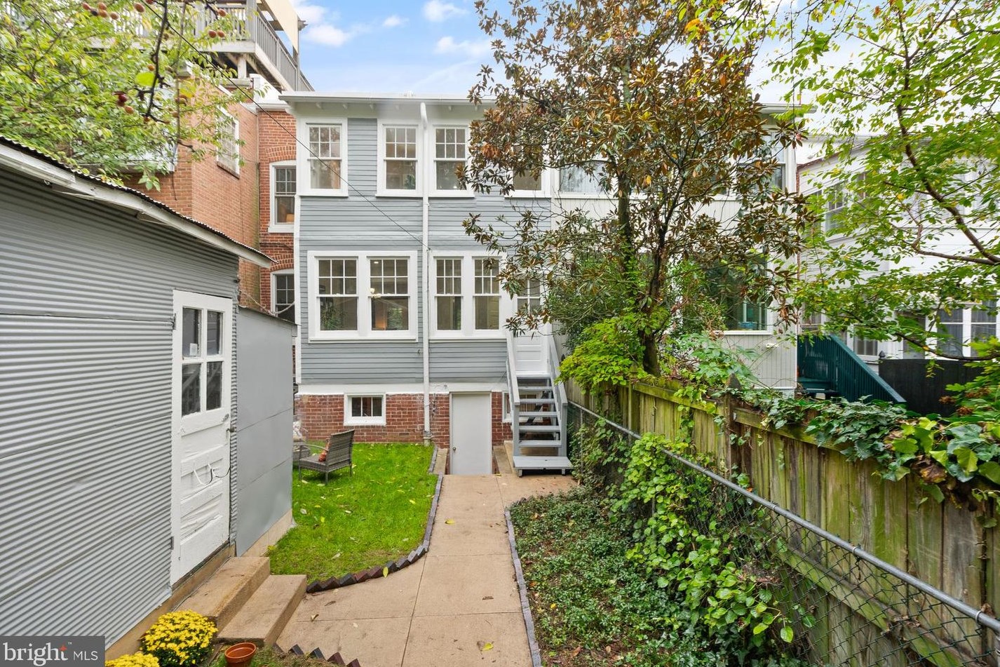 1819 Irving St, Washington DC  20018-2427 exterior