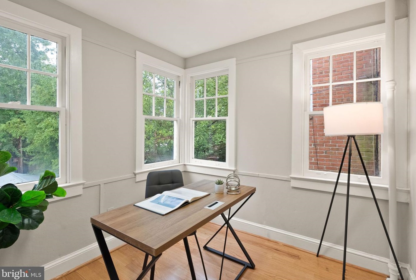 1819 Irving St, Washington DC  20018-2427 exterior