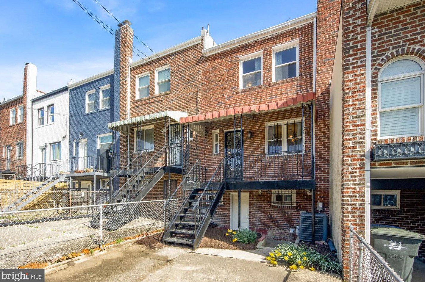 2316 13 Pl, Washington DC 20018-1110 exterior