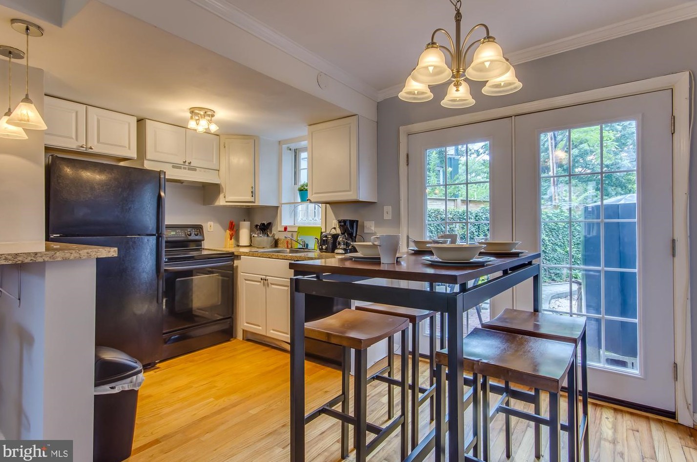 318 Kentucky Ave, Washington DC  20003-2322 exterior