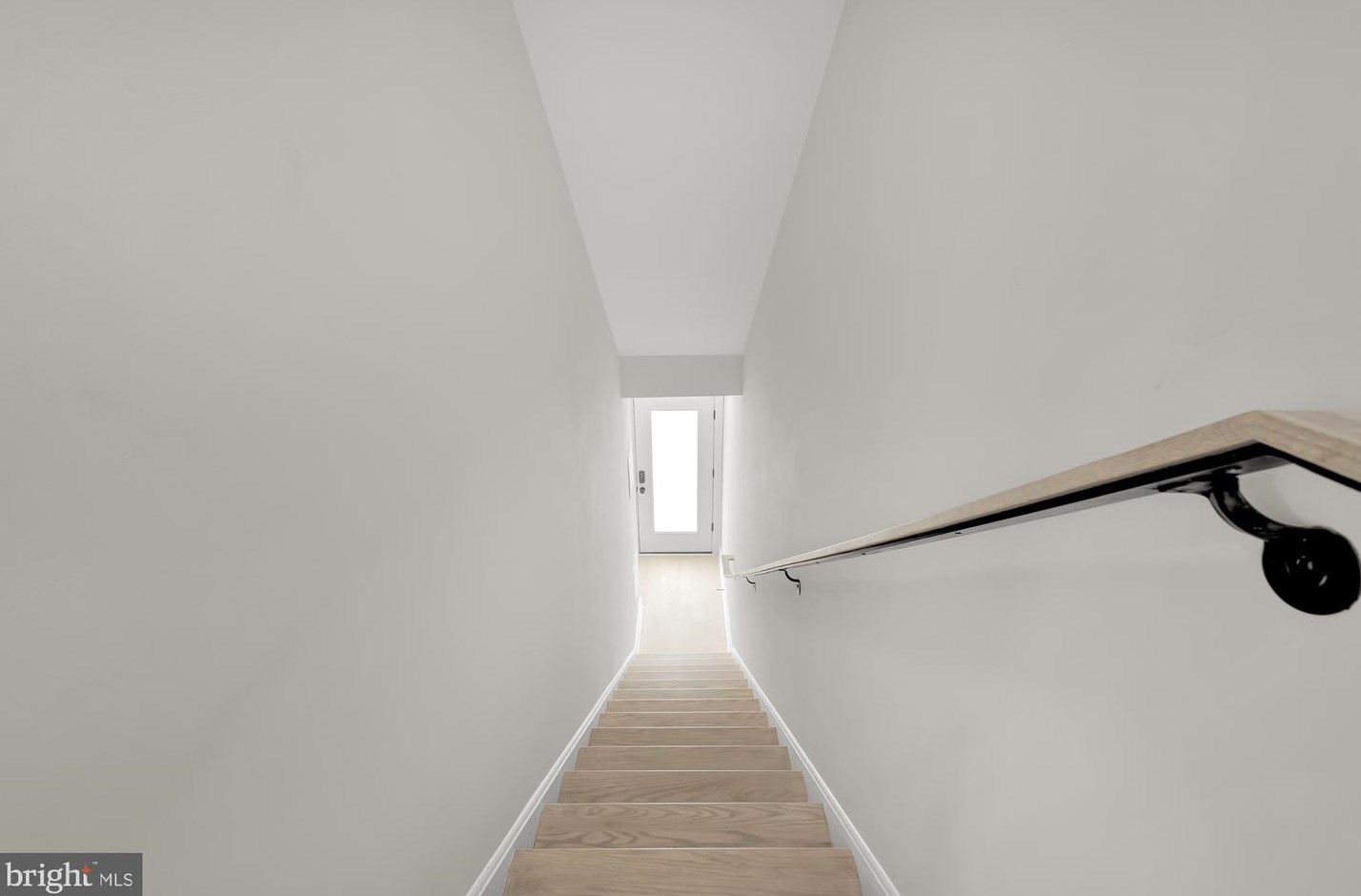 615 Irving St, Washington DC 20010-2905 exterior