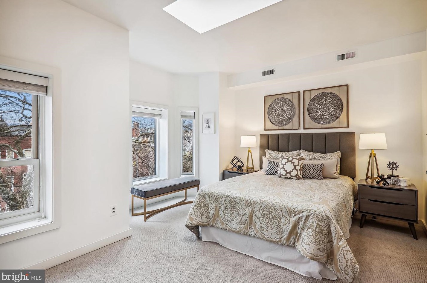 125 12th St, Washington DC  20003-1420 exterior