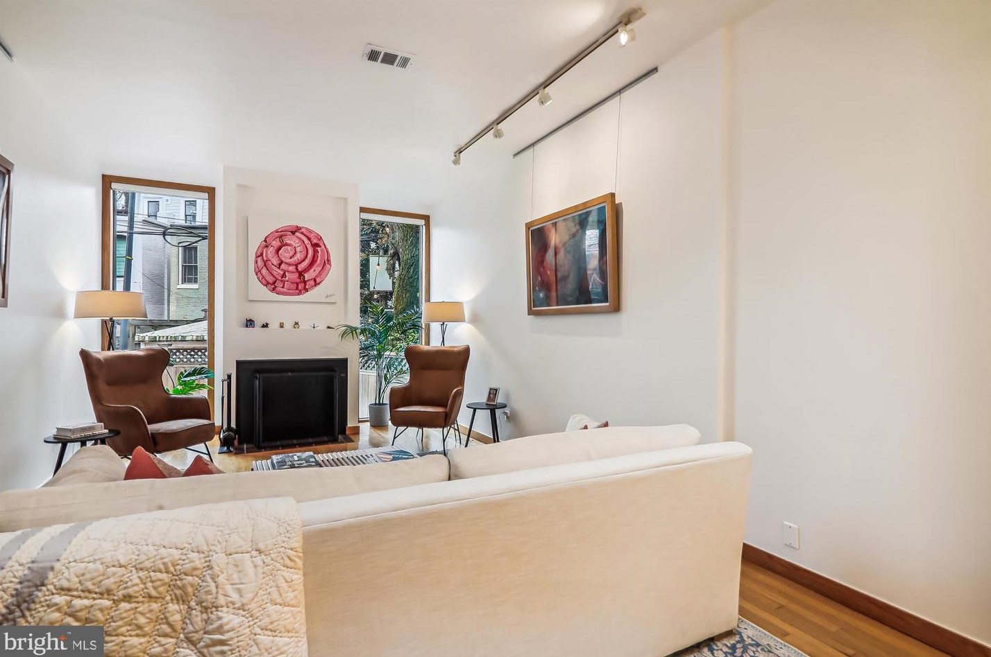 125 12th St, Washington DC  20003-1420 exterior