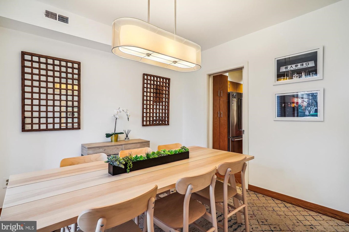 125 12th St, Washington DC  20003-1420 exterior