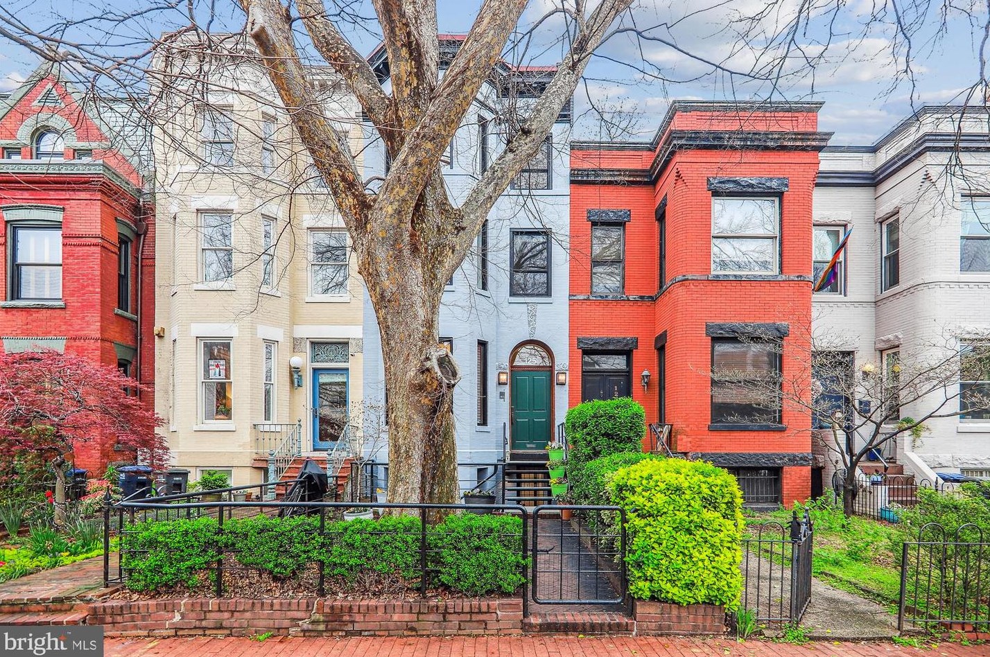 125 12th St, Washington DC  20003-1420 exterior