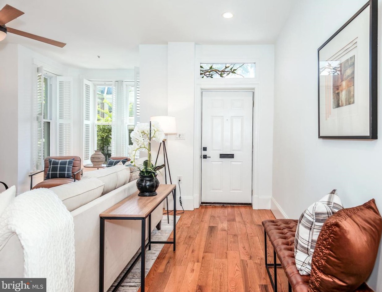 151 Thomas St, Washington DC  20001-1636 exterior