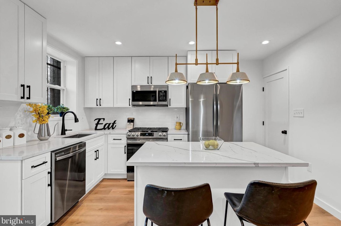 5112 Southern Ave, Washington DC 20019-5848 exterior