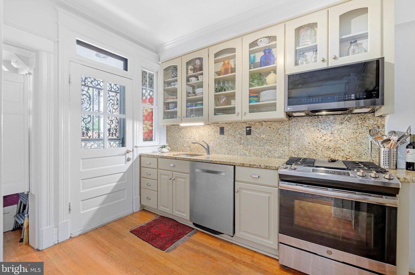 2132 37th St, Washington DC  20007-2248 exterior