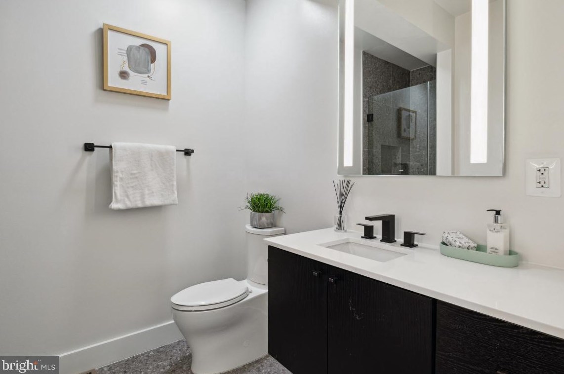 1416 A St, Washington DC  20003-1523 exterior