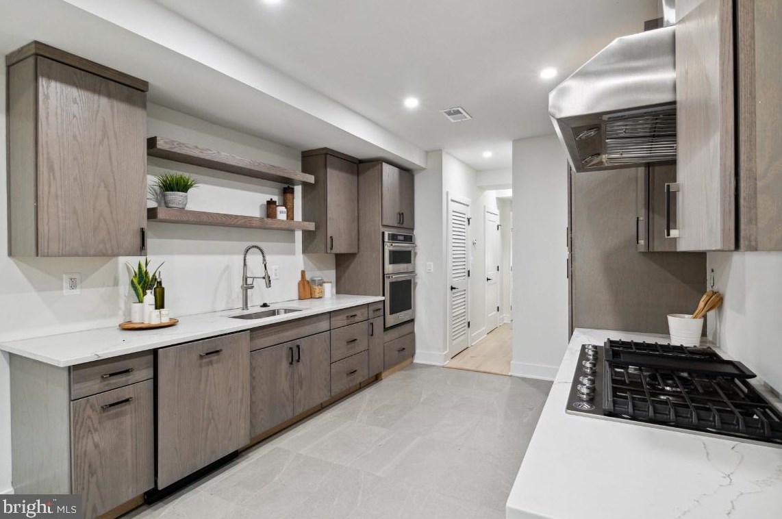 1416 A St, Washington DC  20003-1523 exterior