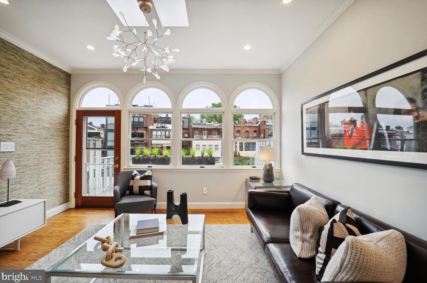 1849 Mintwood Pl, Washington DC 20009-1984 exterior