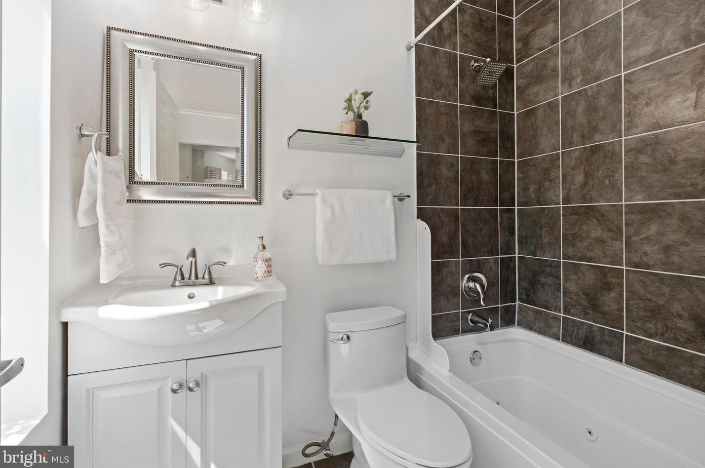 1500 1st St, Washington DC 20024-3420 exterior