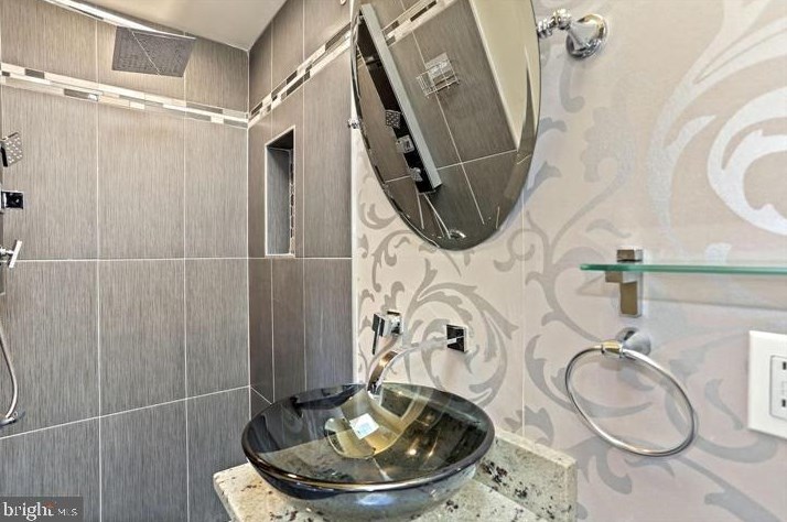 1268 16 St, Washington DC 20012-2810 exterior