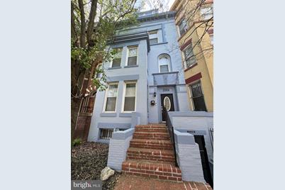 2206 1st Street NW #A - Photo 1