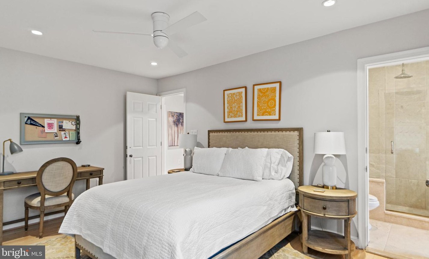 1667 34th St, Washington DC  20007-2742 exterior