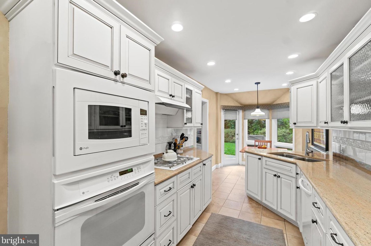 5042 Overlook Rd, Washington DC 20016-1911 exterior