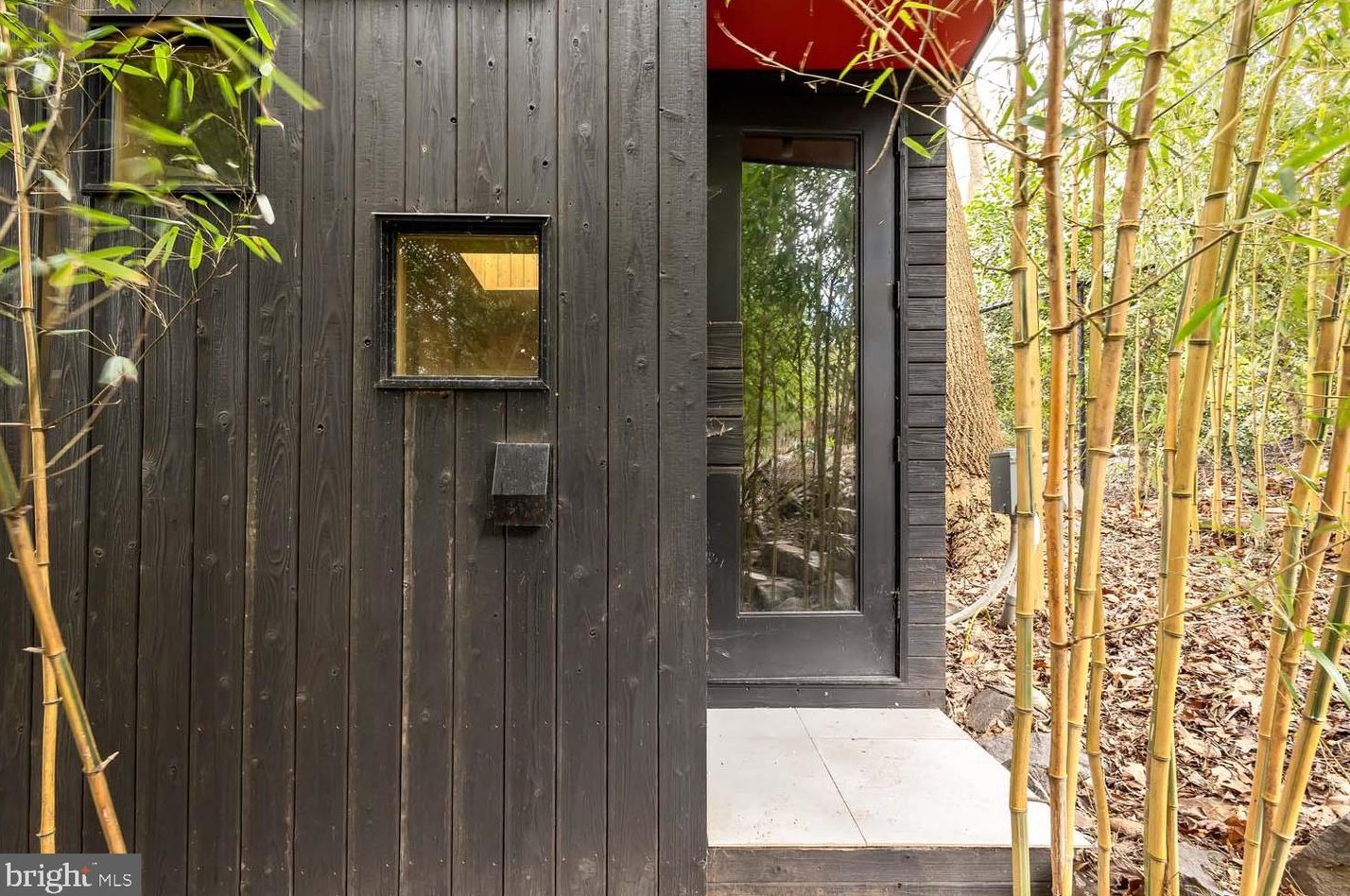 4358 Argyle Ter, Washington DC  20011-4244 exterior