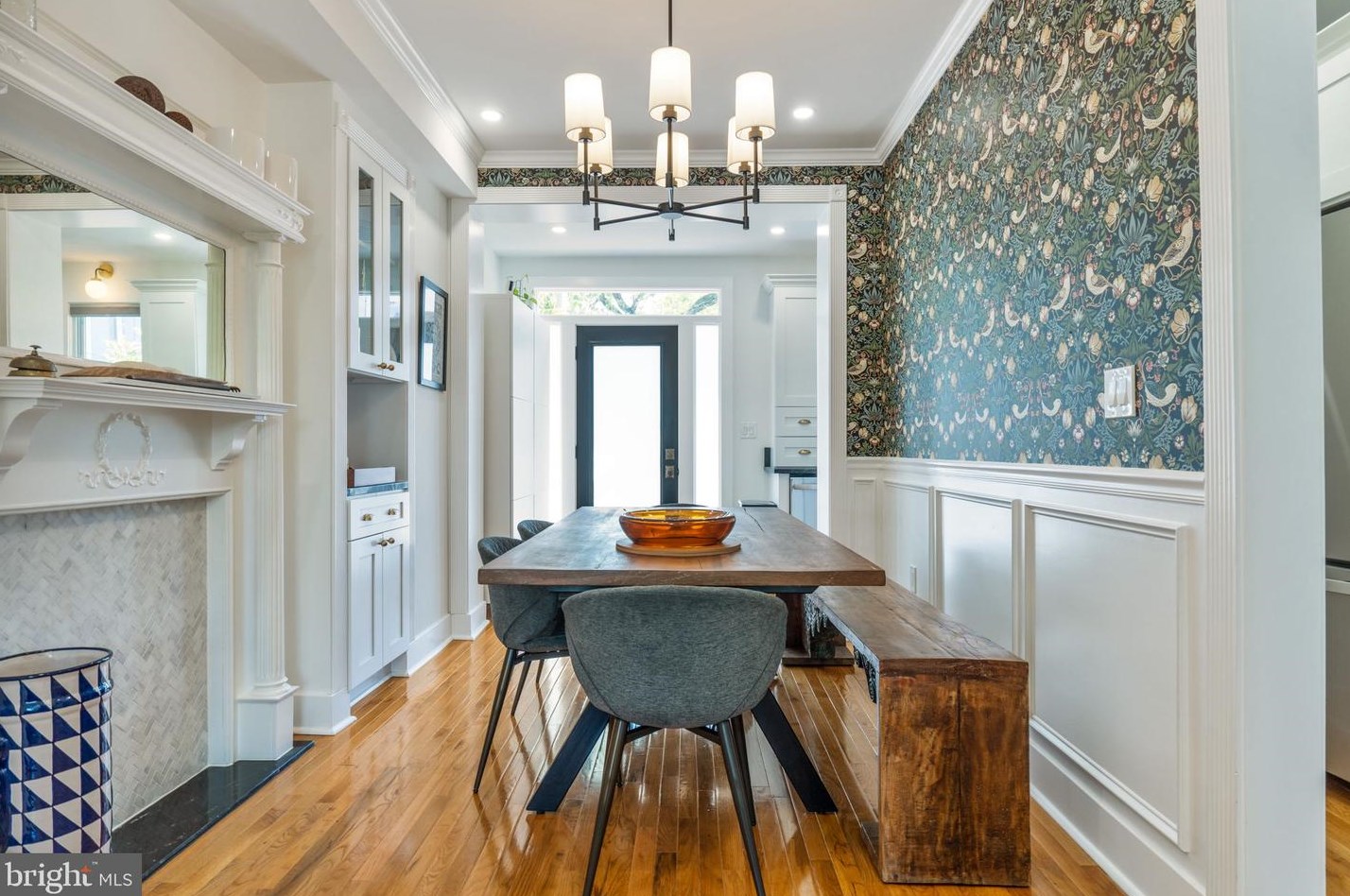 766 Columbia Rd, Washington DC  20001-3802 exterior