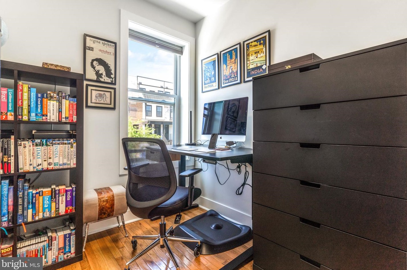 766 Columbia Rd, Washington DC  20001-3802 exterior