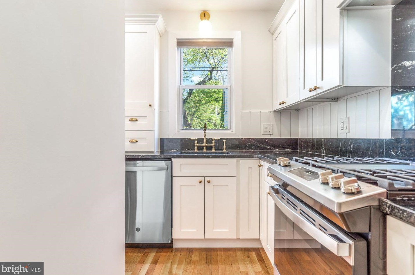 766 Columbia Rd, Washington DC  20001-3802 exterior