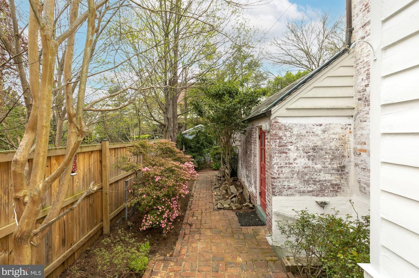 4500 Davenport St, Washington DC 20016-4416 exterior